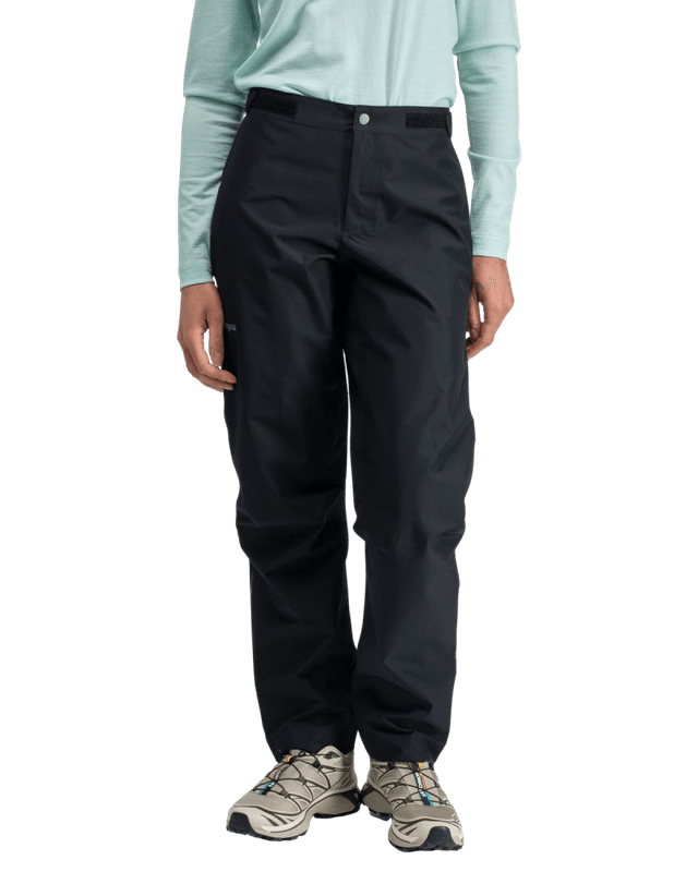 Essentials 2.5L Shell Pants Women