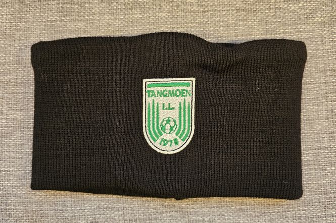 Hovedbilde TANGMOEN STRIKKET PA